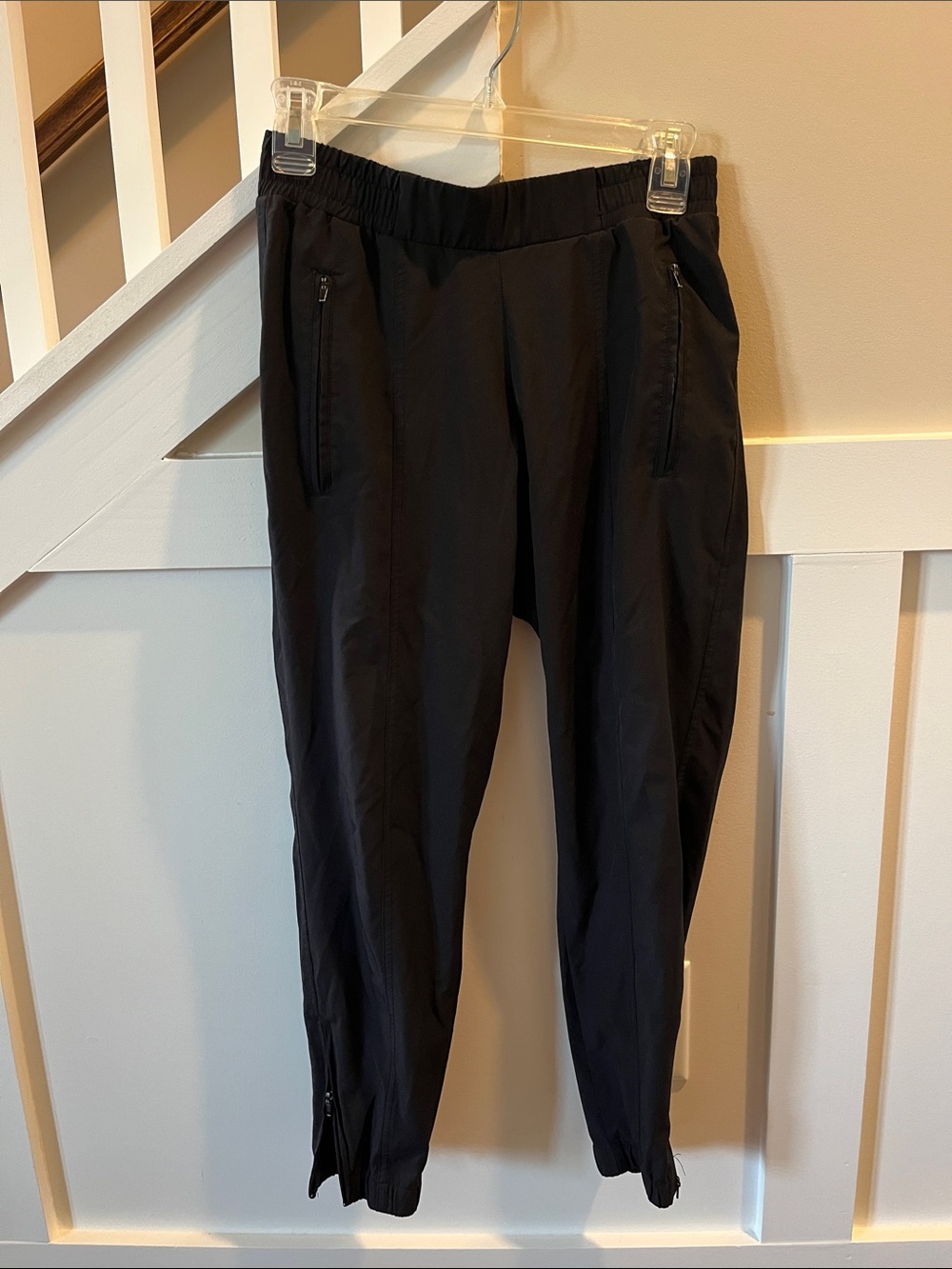 Old Navy Black Women's Track Joggers with Zip Pockets